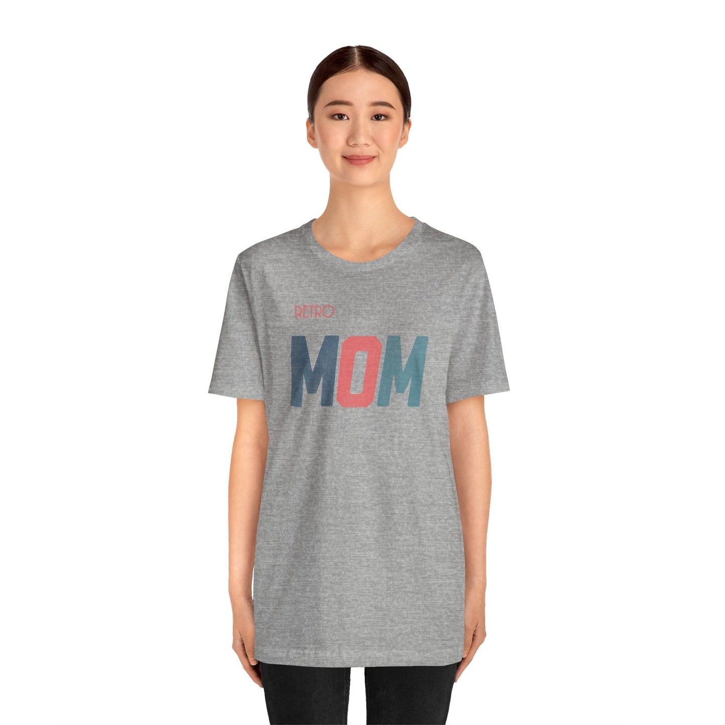 Retro MOM - Timeless Style for Modern Moms! Great Short Sleeve Cotton Crewneck Tshirt Makes a Great Mom Gift