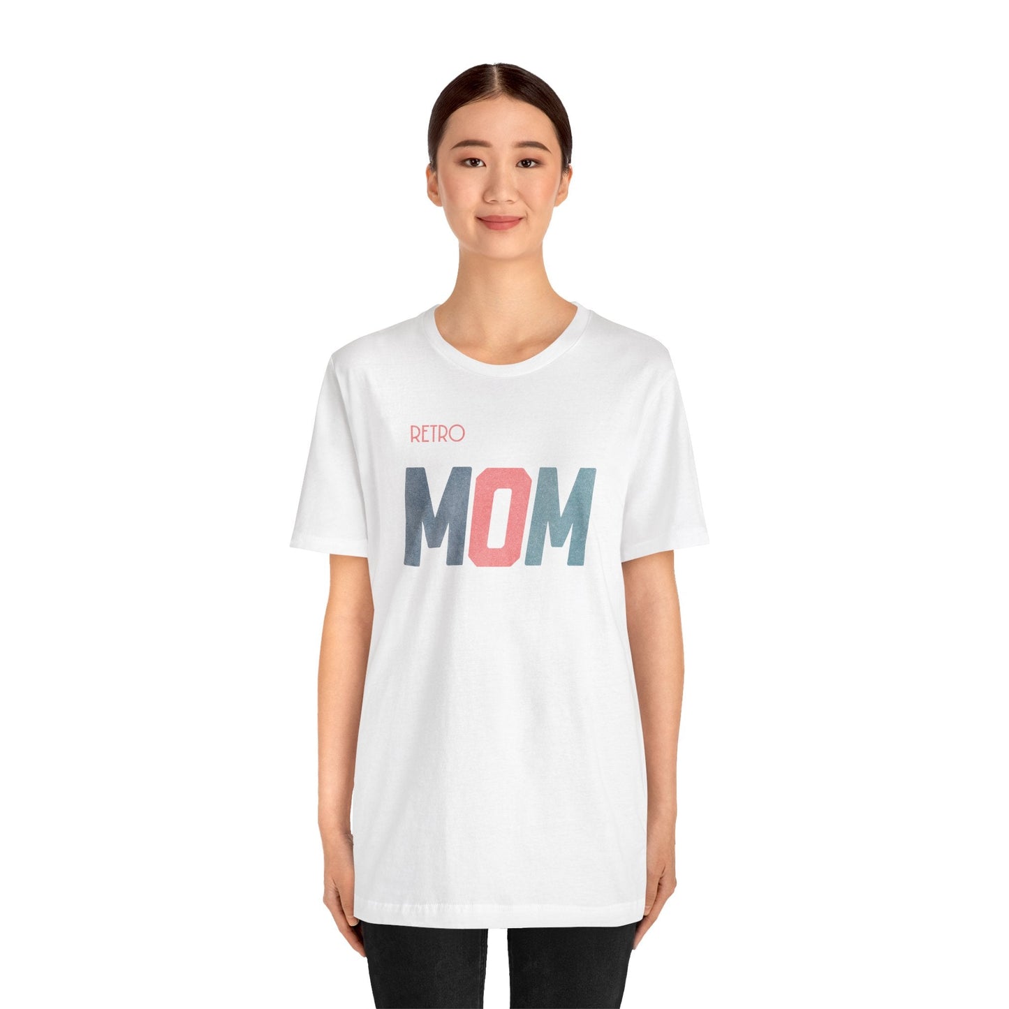 Retro MOM - Timeless Style for Modern Moms! Great Short Sleeve Cotton Crewneck Tshirt Makes a Great Mom Gift